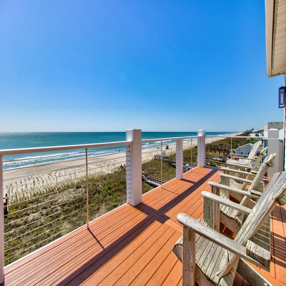 1 Step Away Upper-Deck off Living Room