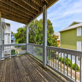 Deck off Living room