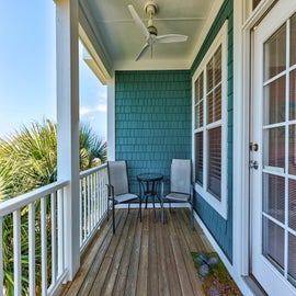 Seaside Hugs-Deck off Living Room