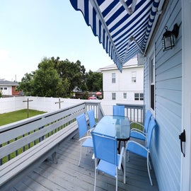 Nautical Nook- Back Deck w/ Retractable Awning